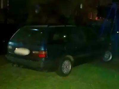 Приехал за работой, уснул на лавочке — проснулся угонщиком. Что произошло в Пинске?