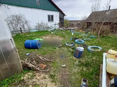 Белорус погиб во дворе своего дома из-за платка на голове
