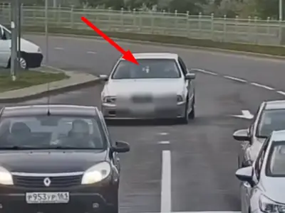 Проехал на красный и попал на видео: чем обернулось это для водителя BMW из Бреста