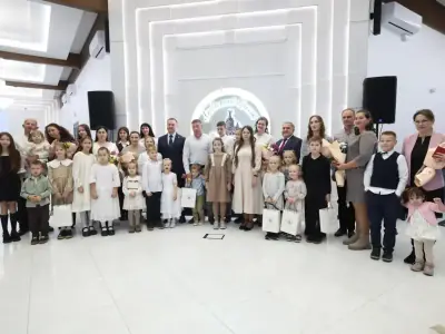 Восьми брестчанкам вручили орден Матери — какие истории стоят за наградами