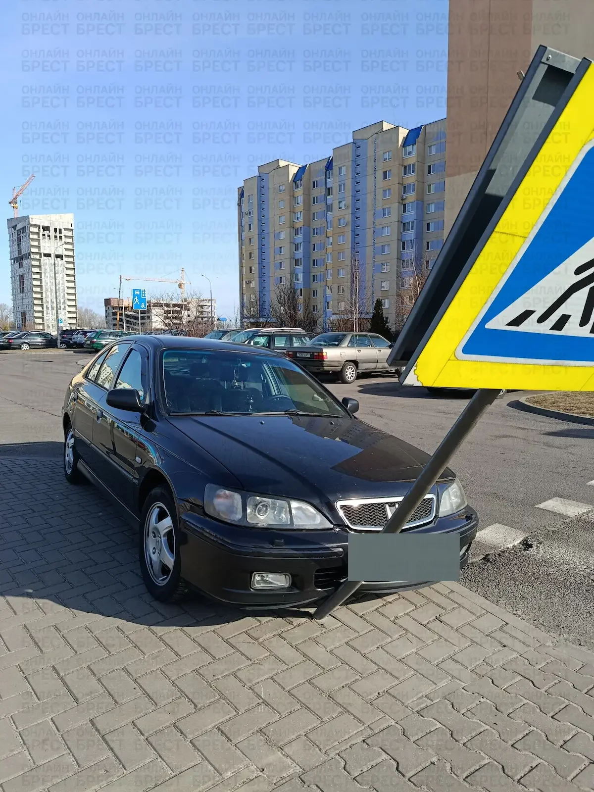 Читательница: В Бресте машина поехала без водителя