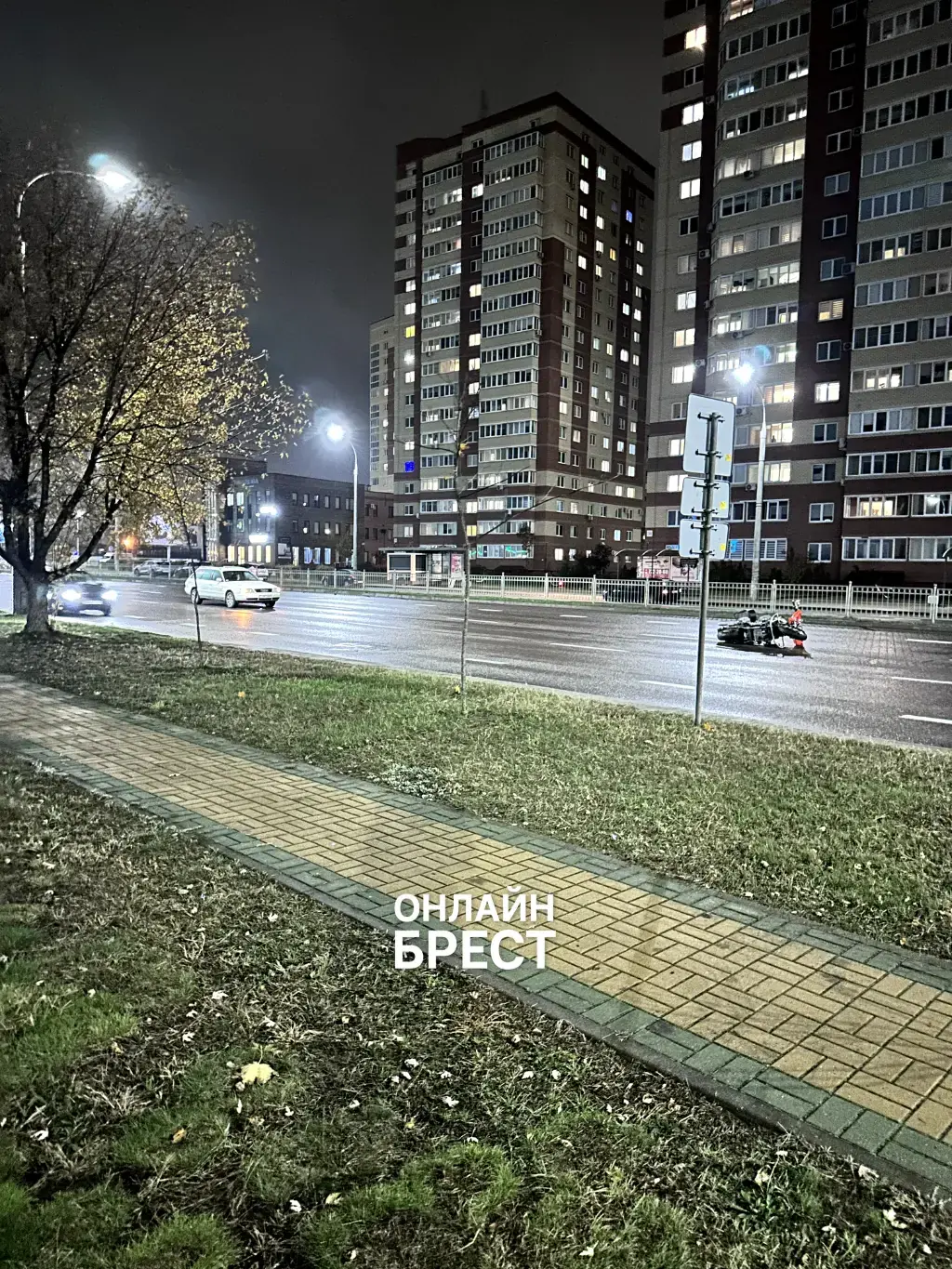 Читатель: ДТП в Бресте. На дороге лежит мототранспорт
