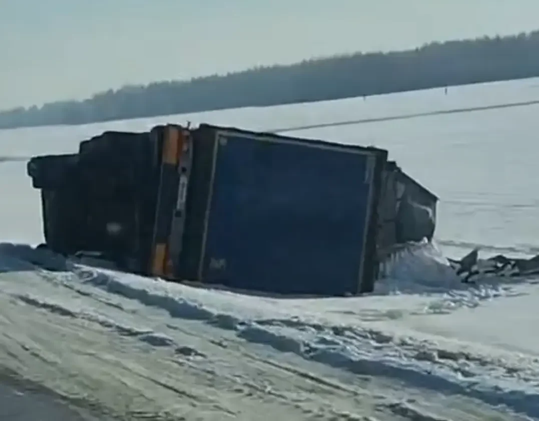 Читатель: Фура вылетела в кювет в Кобринском районе